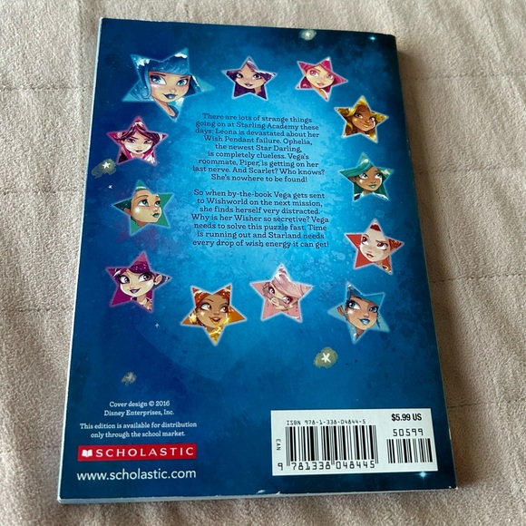 💙3/$15🆕Disney Star Darlings Book - Picture 2 of 2